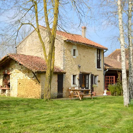 Heritage Near The Forest Frontenay-sur-Dive
